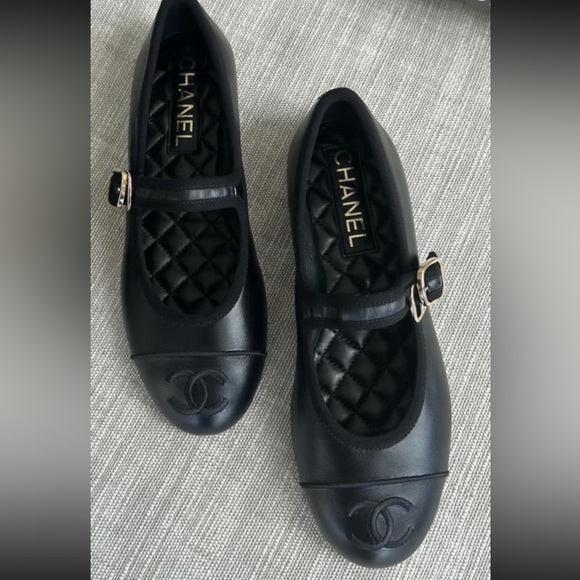 Brand new in box black Chanel Mary Jane’s size 36.5 - Picture 1 of 7